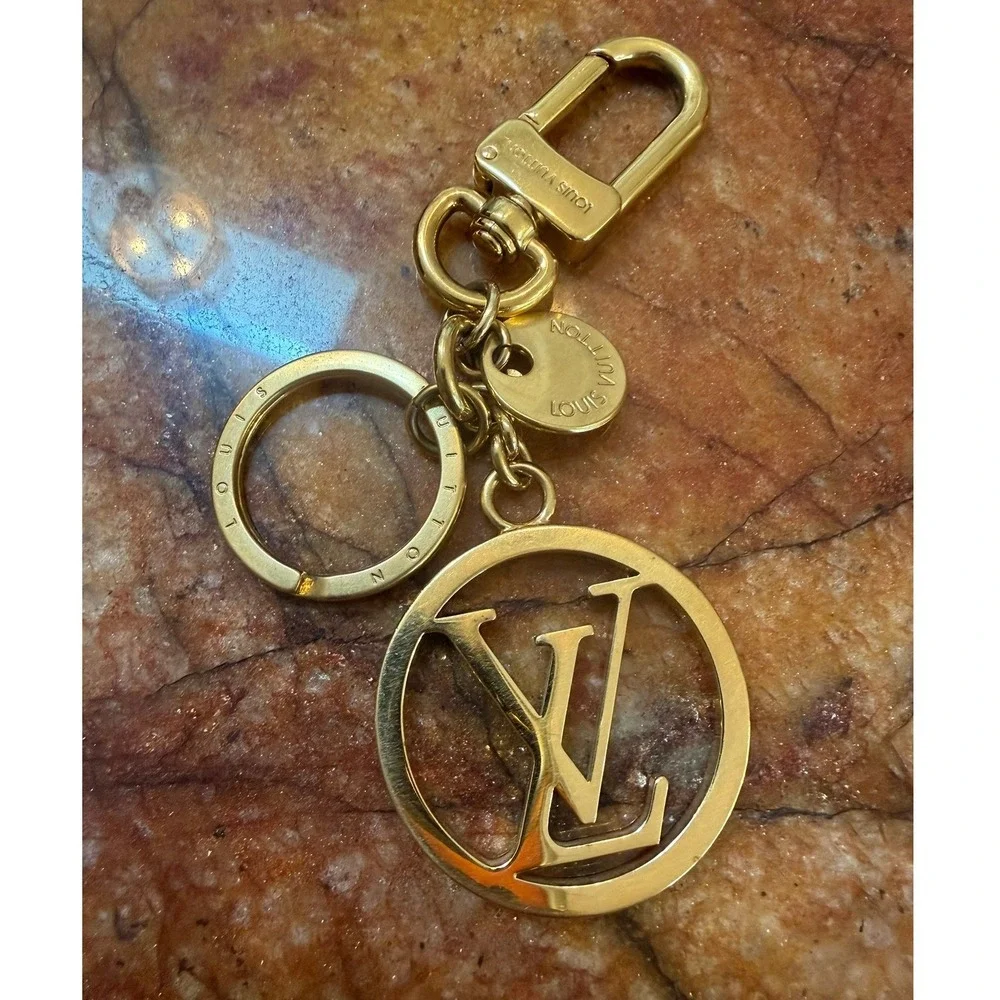 Louis Vuitton Circle Bag Charm Key Ring OS Gold Tone LV Circle M68000 Keychain